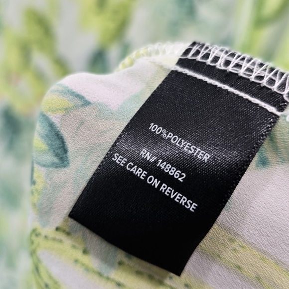 Torrid Shirt Womens 5X 5 Blouse Green Cactus Abbey Georgette Button Back Blouse - Picture 9 of 12